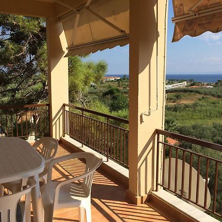 게라크니 Kostas House 아파트 객실 사진